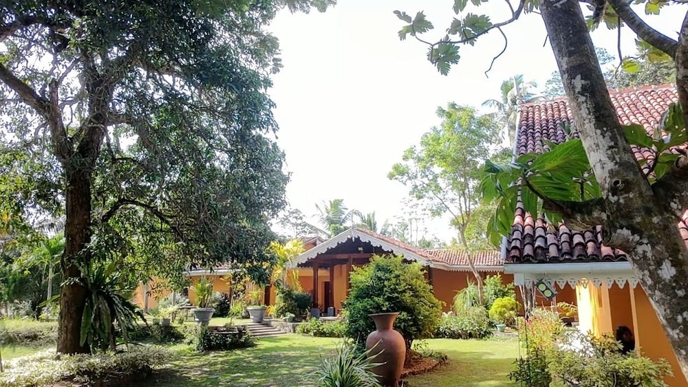 Nidahasa Heritage Villa