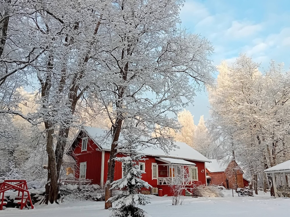 Charming Grandmas House in Bobacka