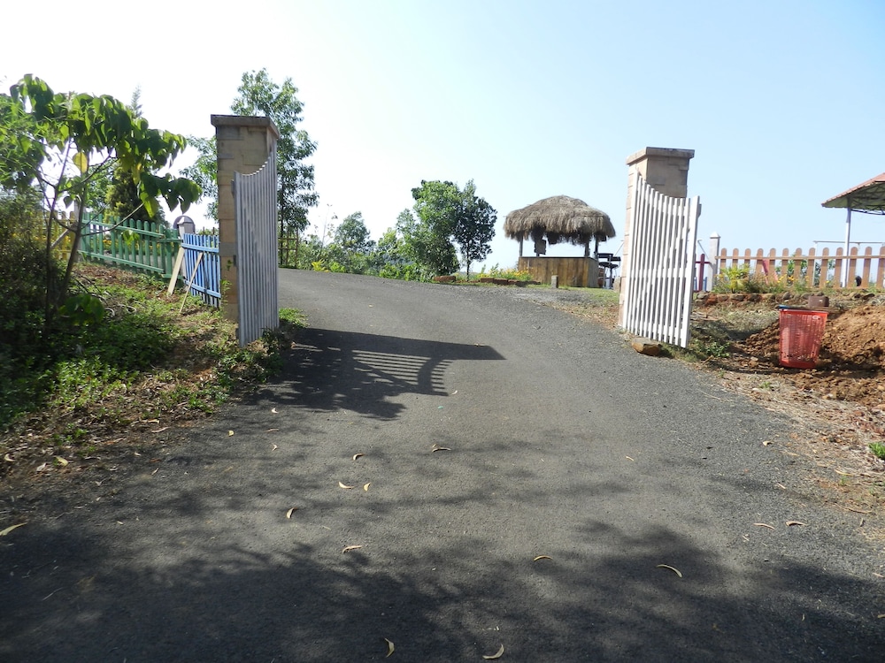 Hotel Sawai Mansing Hill Resort