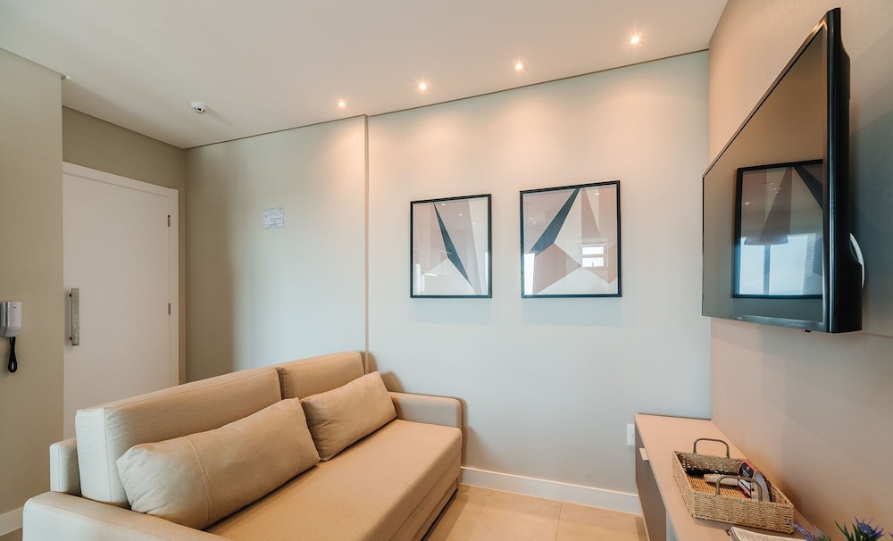 MHF II Apts Variados em Prédio com Vista para o Mar em Itapema