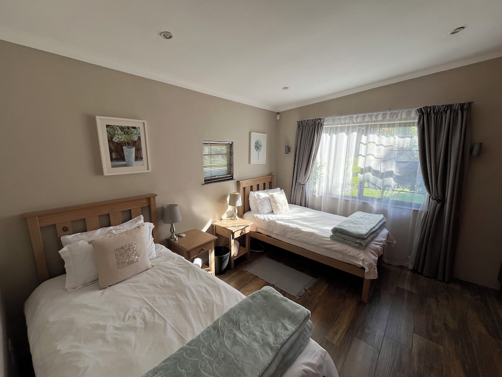 Sandpebbles Estate