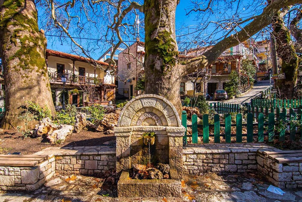 Eptalofos Guesthouse - Cozy Double Nest With Balcony