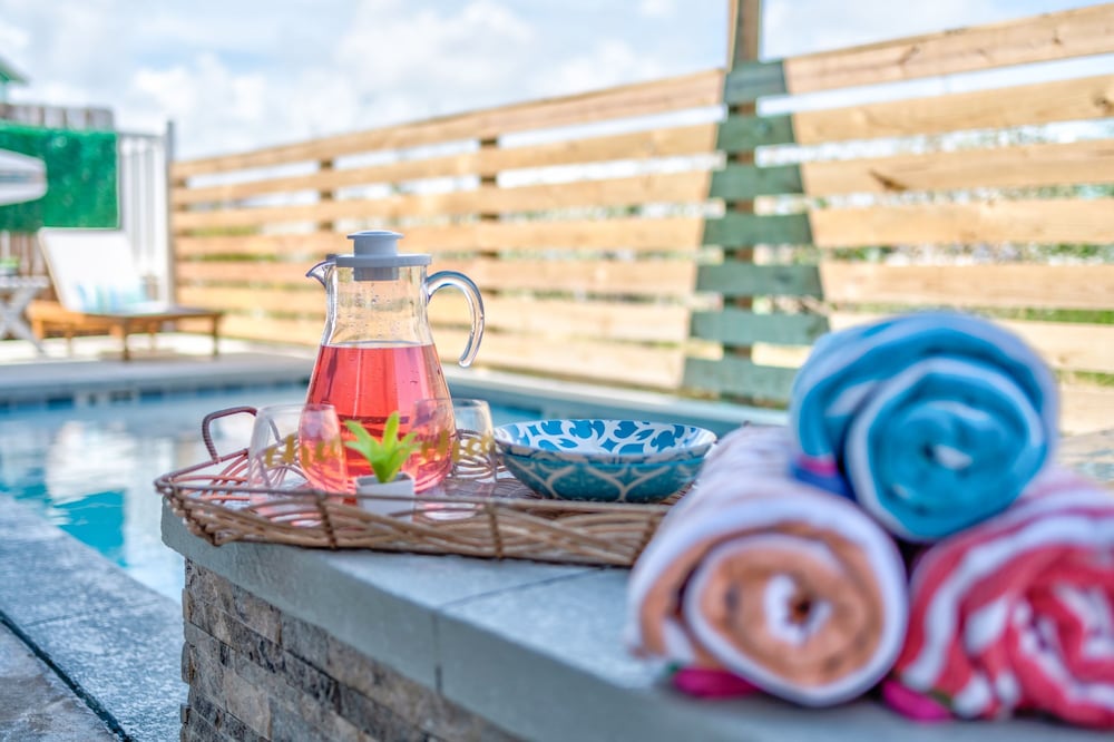 Totally Beachin by Avantstay Private Pool Hot Tub Swing Seats Beach Get Away