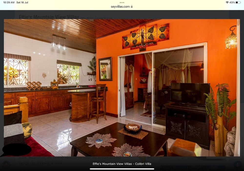 Room-effie Mountain View Halona Villa view 5