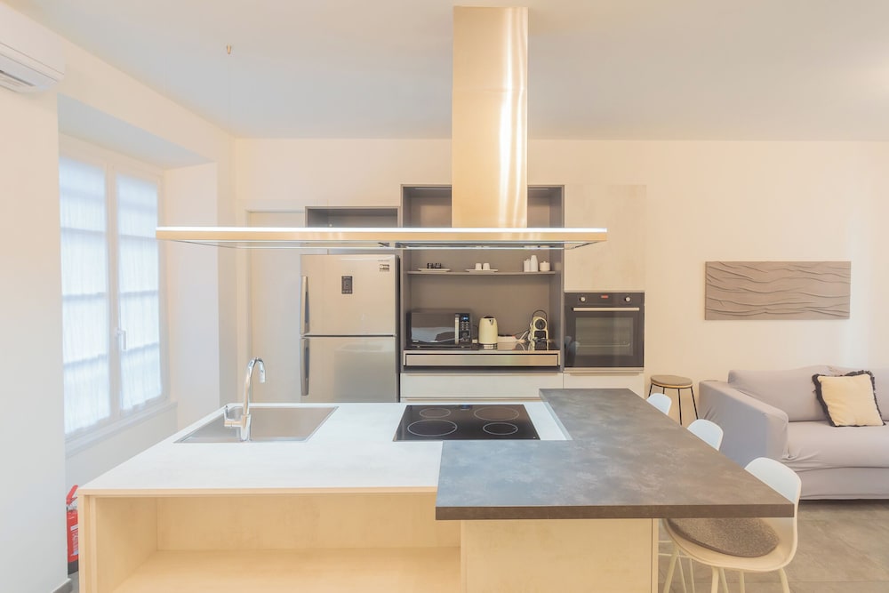 Enchanted Como Lake - City Apartment by Rent all Como