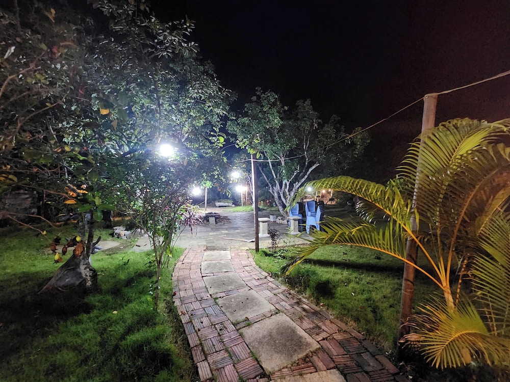Cat Ba Serena Homestay And Swimming Pool