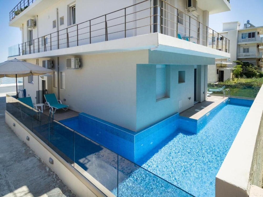 Sonja Apartments