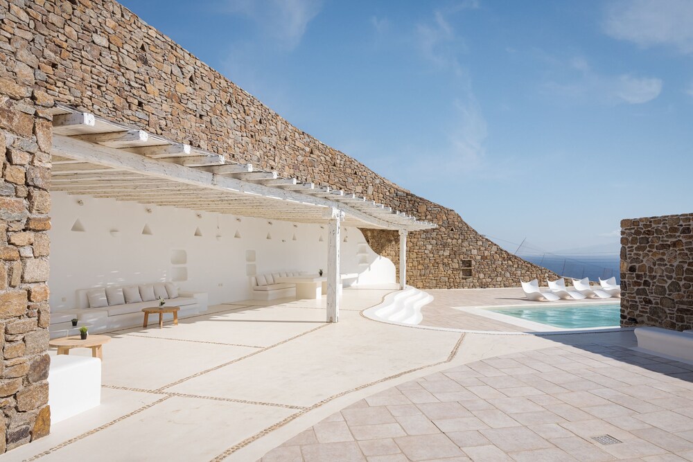 Mykonian Icon Villa