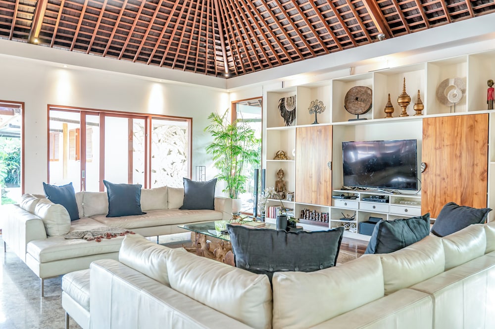 Villa Mimpi Nyata