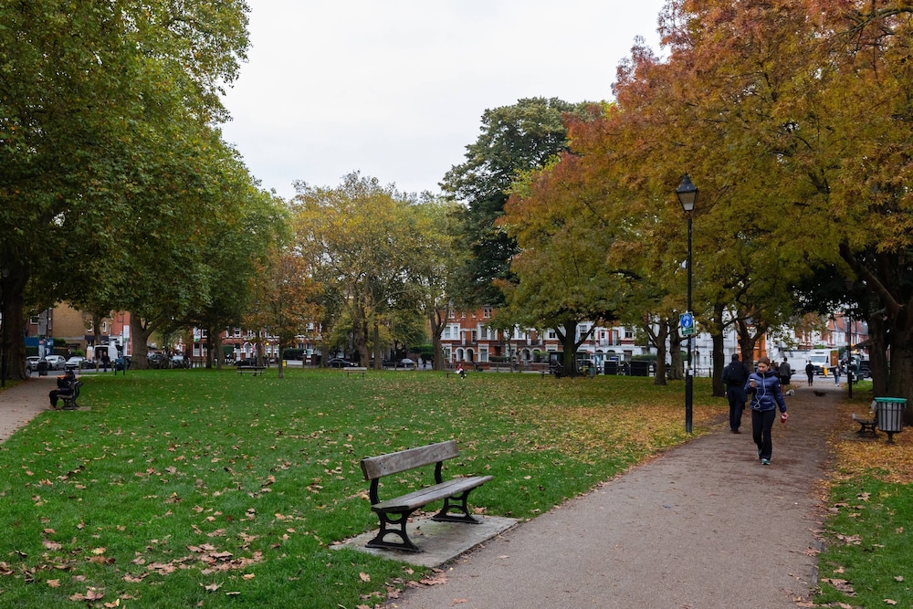 Radipole Road IV by Onefinestay