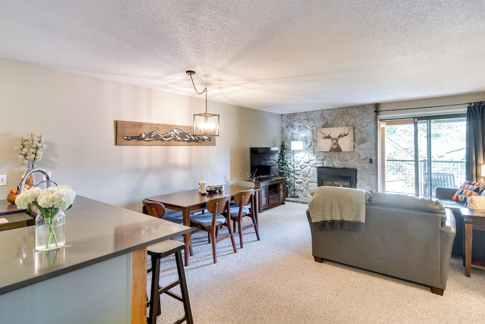 Elevated Fraser Condo w/ Mountain View & Amenities