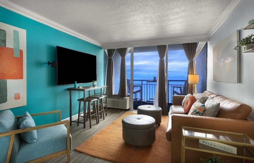 Coral Beach 822 1 Bedroom Condo