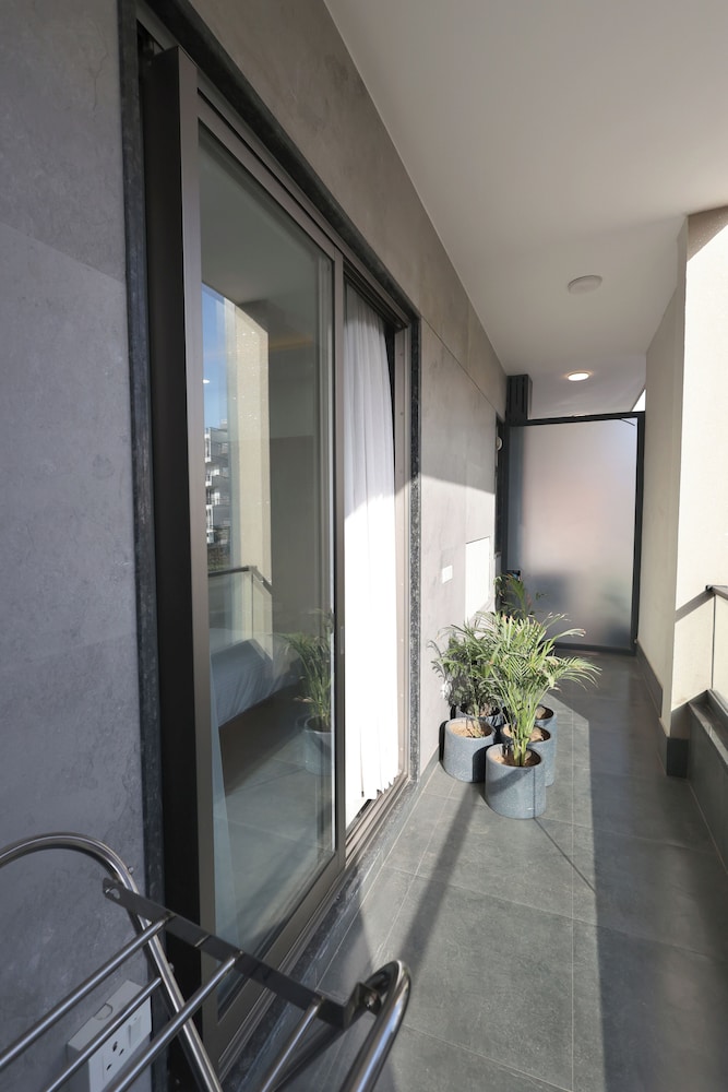 Escape - Stays and Serviced Apartments