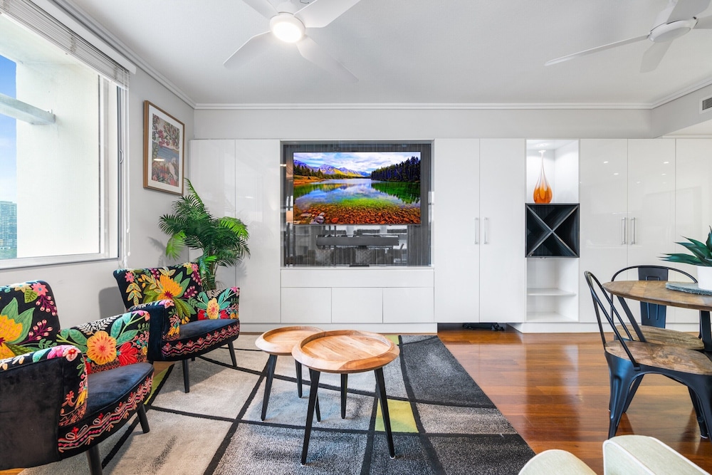 2-bed Brisbane City Pad With Pool & Gym