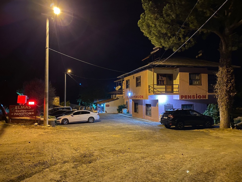 Hotel Elmas Restaurant ve Pansiyon - Image 1
