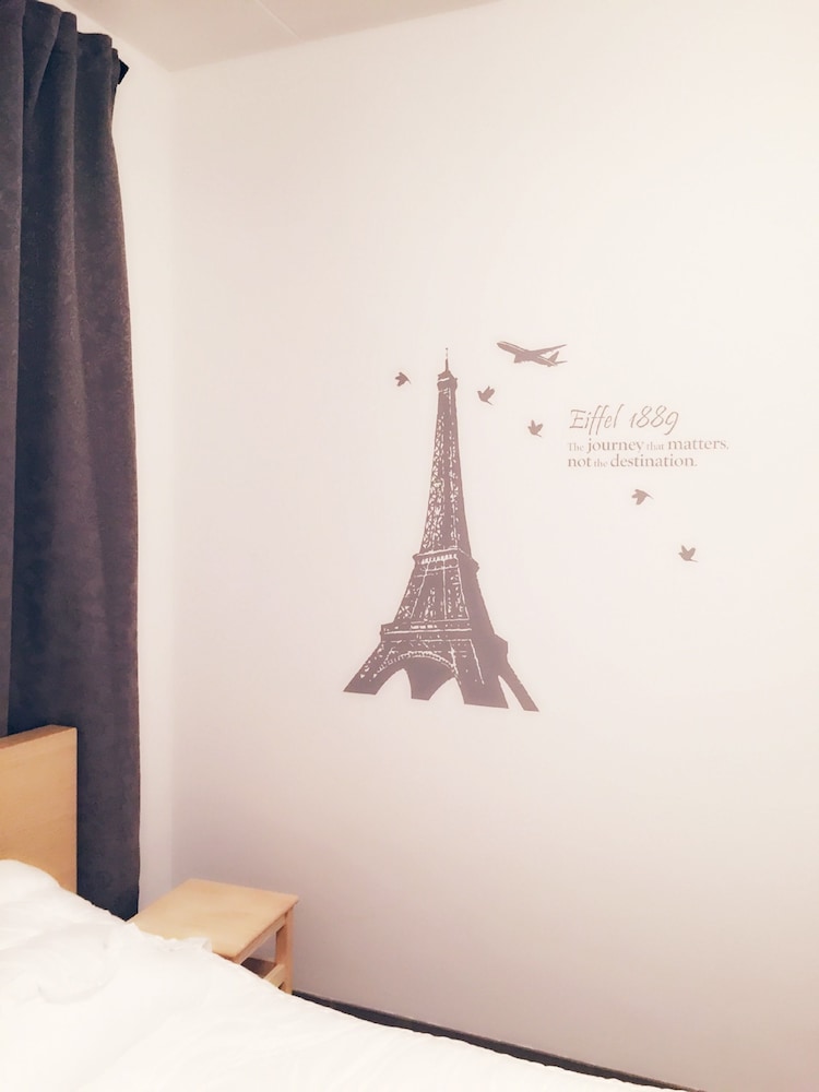 Incheon Airport Happy Place Guesthouse