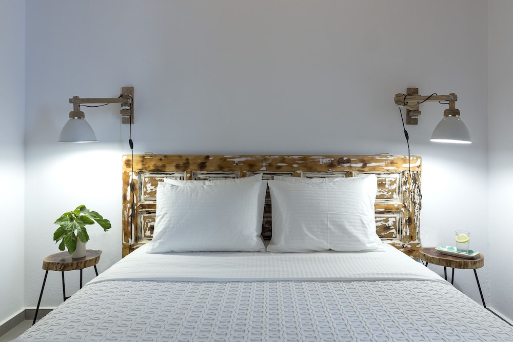 Amperian Mykonos Suites & Villas