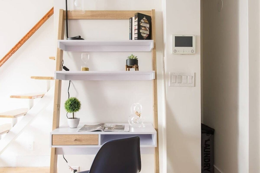 1597 New York Apt