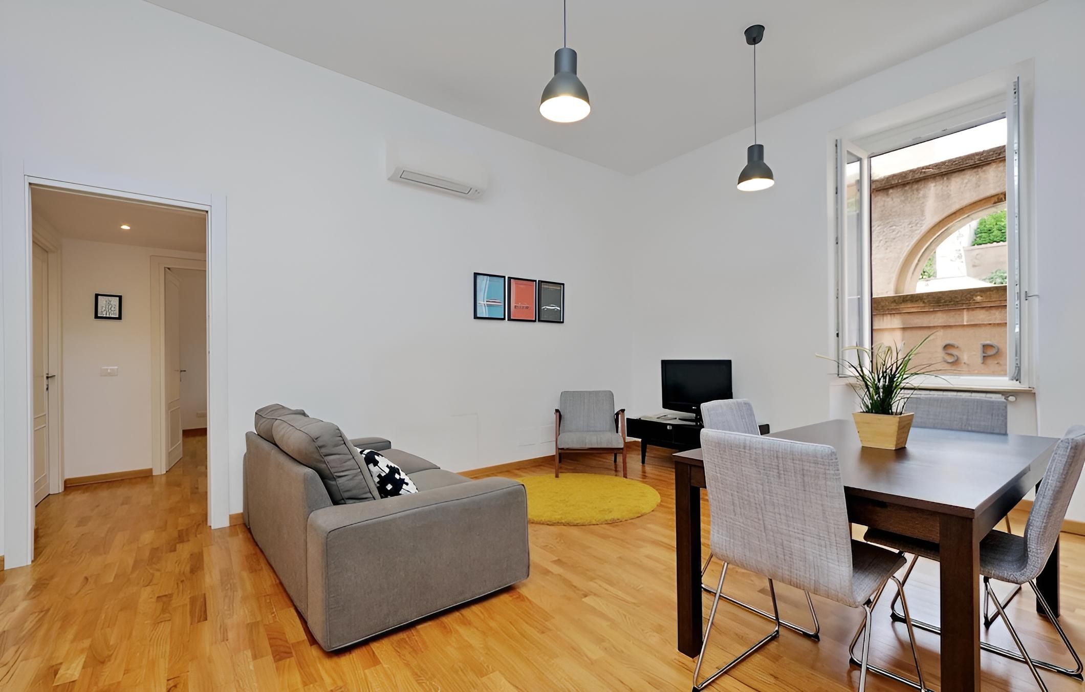 Rm-h501-dgar1a2 - Traiano Charme
