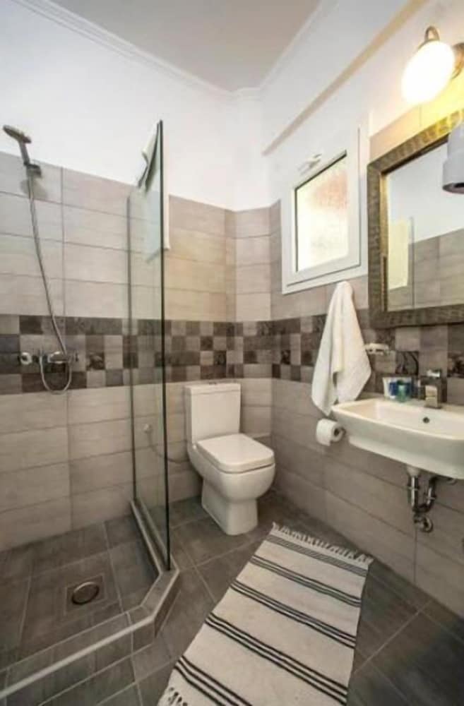 Vassilis Guest House photo 5