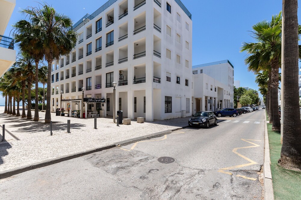 Superb Front Beach Carteia Flat
