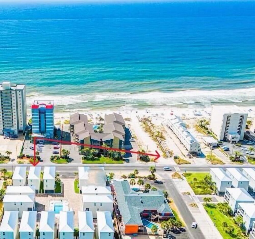 Totally Beachin' at Pelican Place
