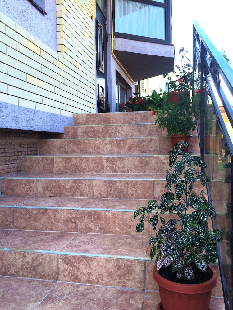 Guest House Radost