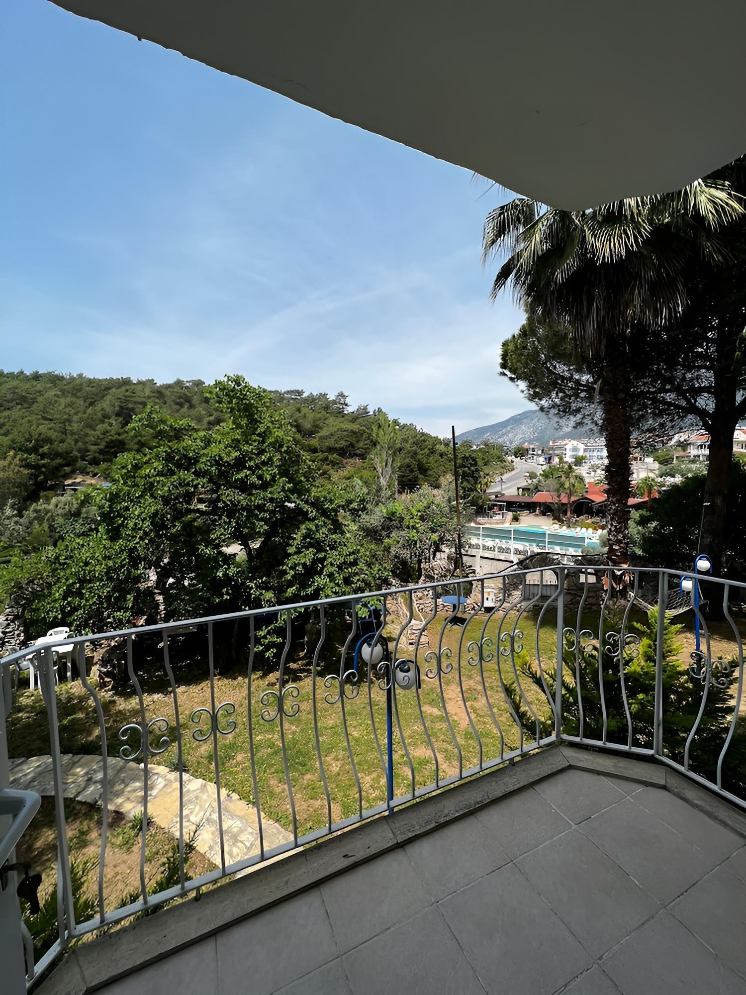New Golden Gate Hotel view 4
