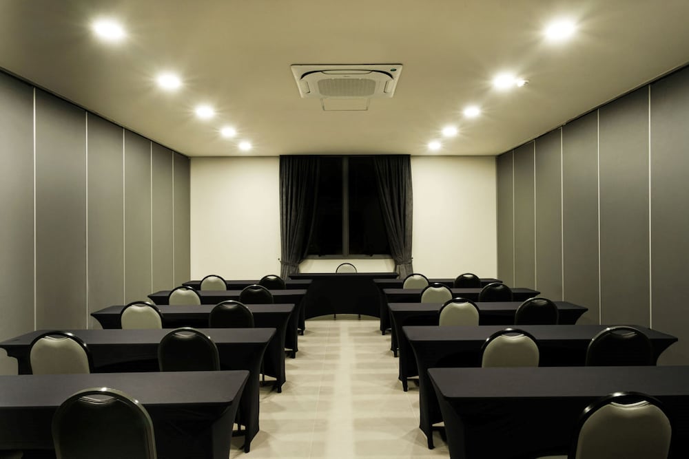 meeting & event spaces