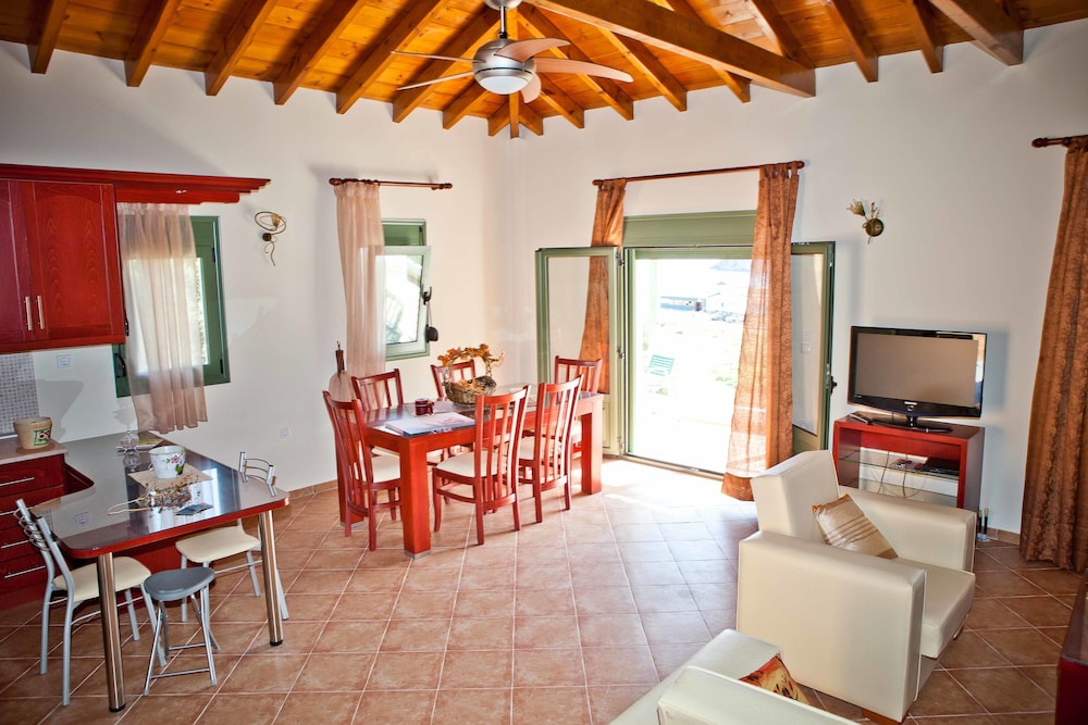 Aselinos Suites