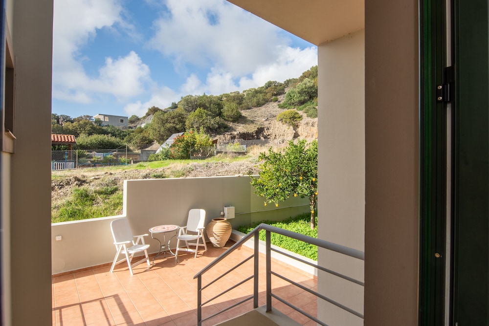 Portela Suites Kampoula