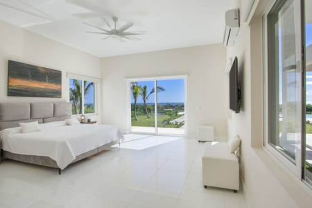 Insane Ocean View Cap Cana Villa - Pool Chef Staff