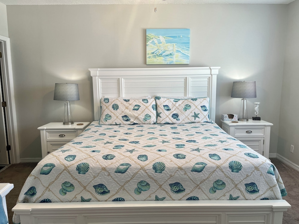 Emerald Key by Southern Vacation Rentals