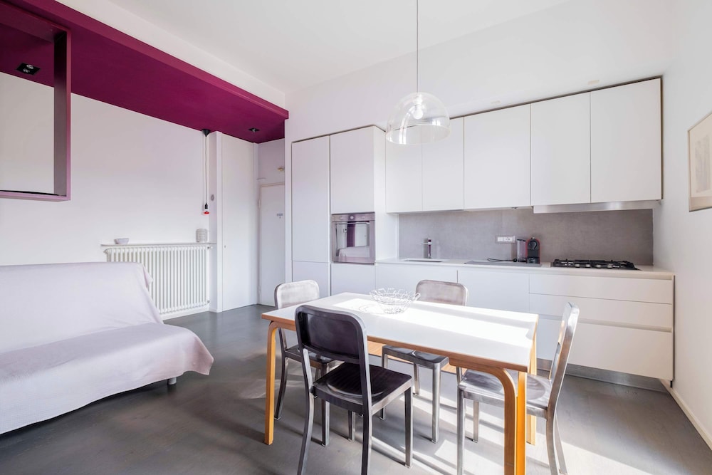 Casa Marion Stile e Comfort in un Elegante Dimora Bolognese