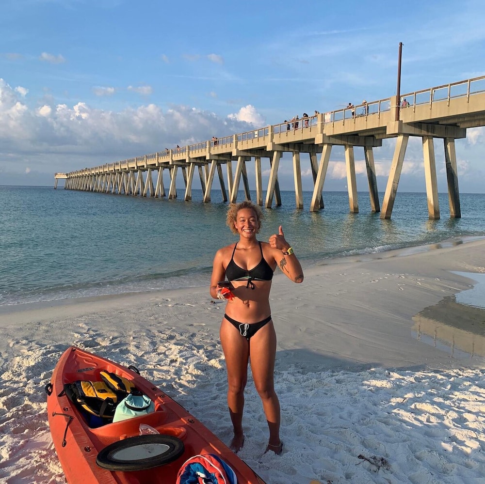Walk To Beach 2BR Top Location - AA