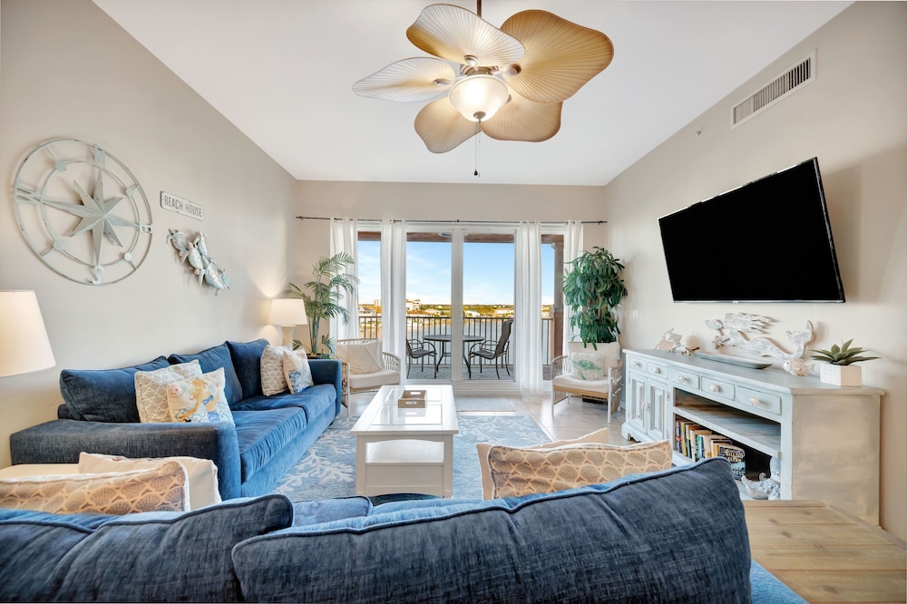 Harborview Grande Condominium