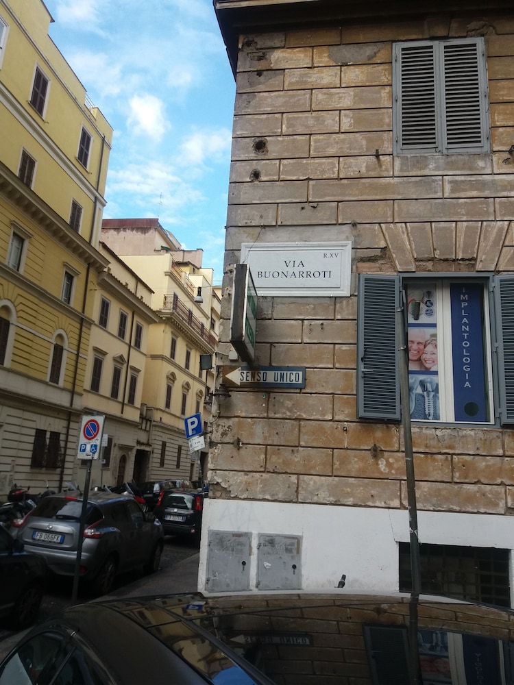 Federica's Apartment in Rome