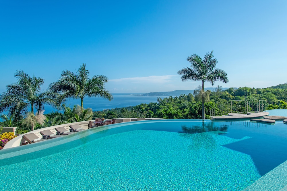 Silent Waters Villa