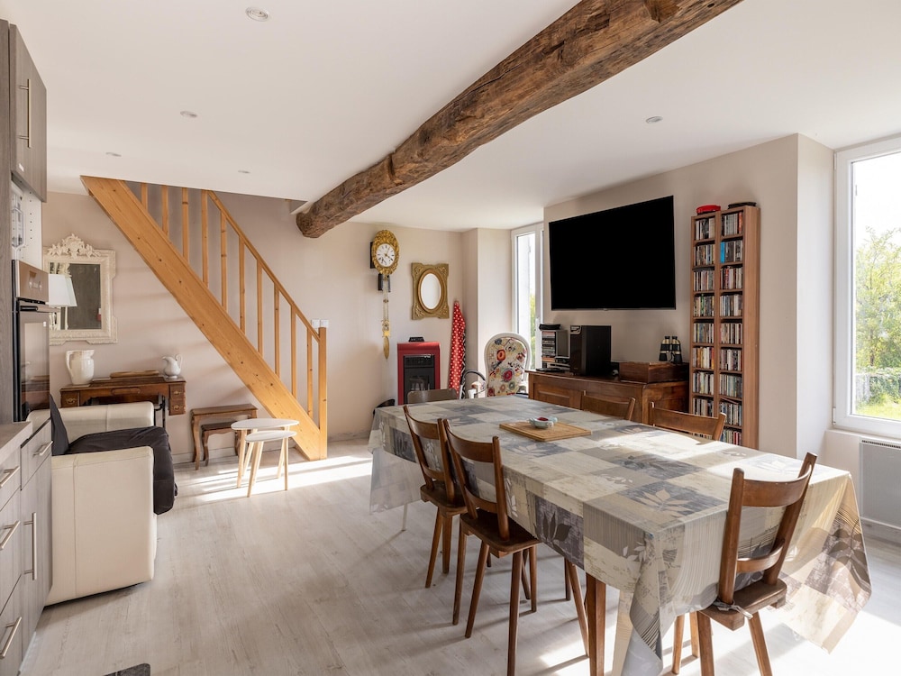 Charming Home in Molesme