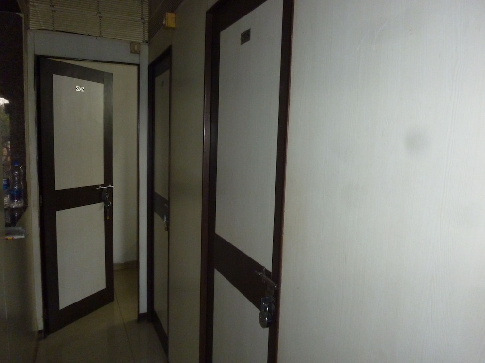 Yadgar Guest House
