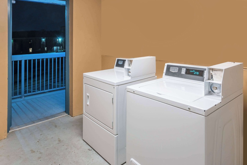Days Inn by Wyndham Goodlettsville/Nashville - Property Image 8