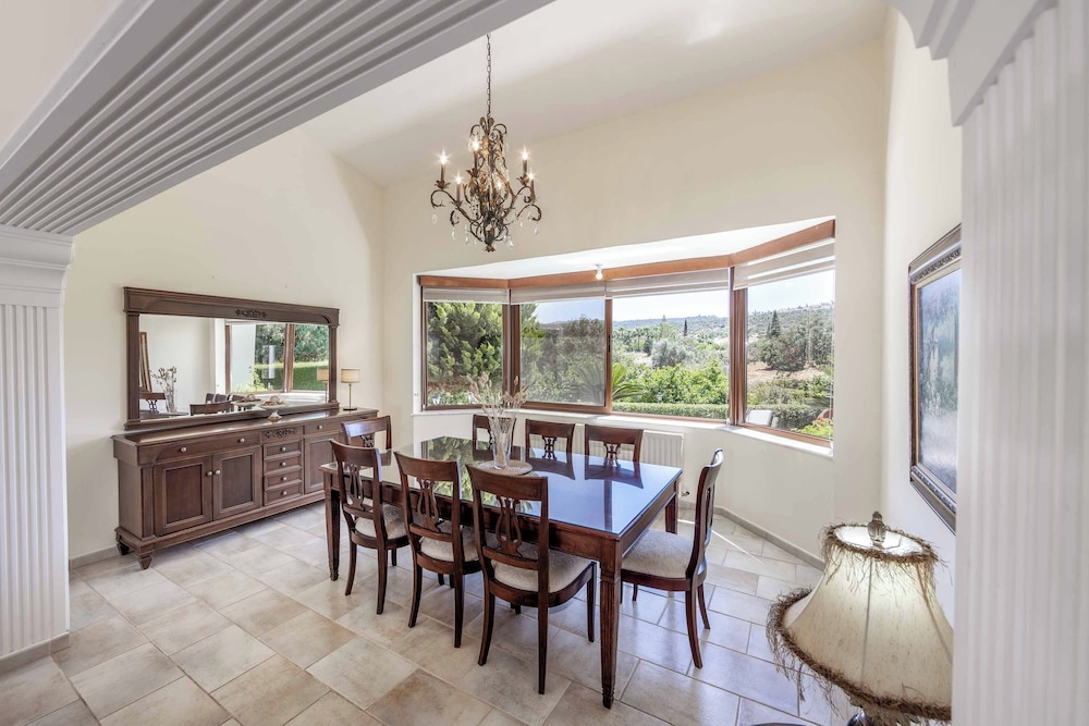 Villa Meadowlands