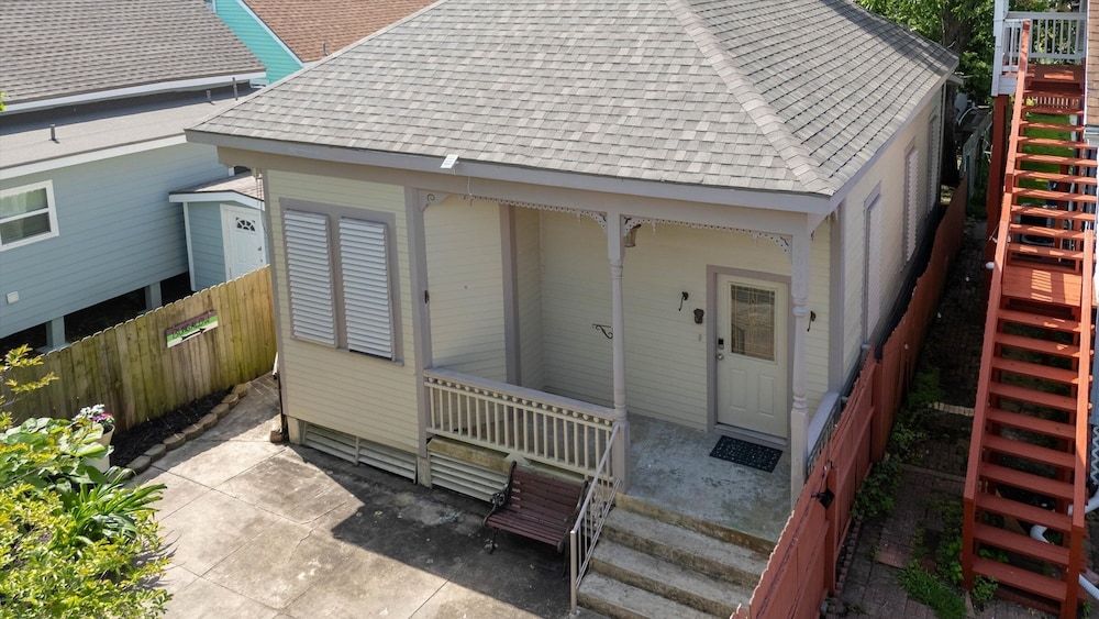 Cottage On Ave O 2 Bedroom Home