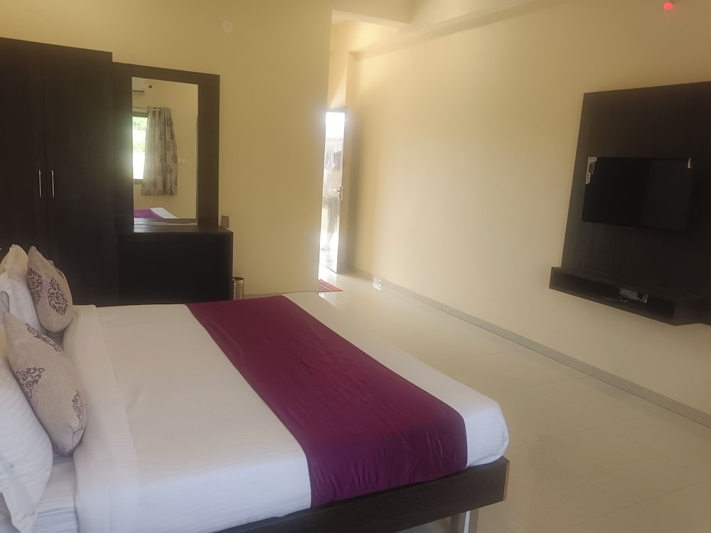 Vijayam Resort