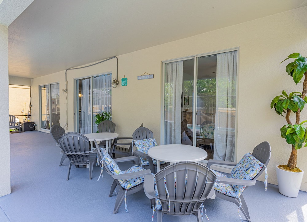 Hotel 7 Bedroom Villa, Private Pool, Resort Amenities - Image 1