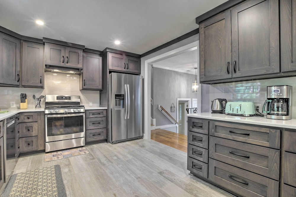 Bright Cary Home With Deck < 15 Mi to Raleigh! - Property Image 39