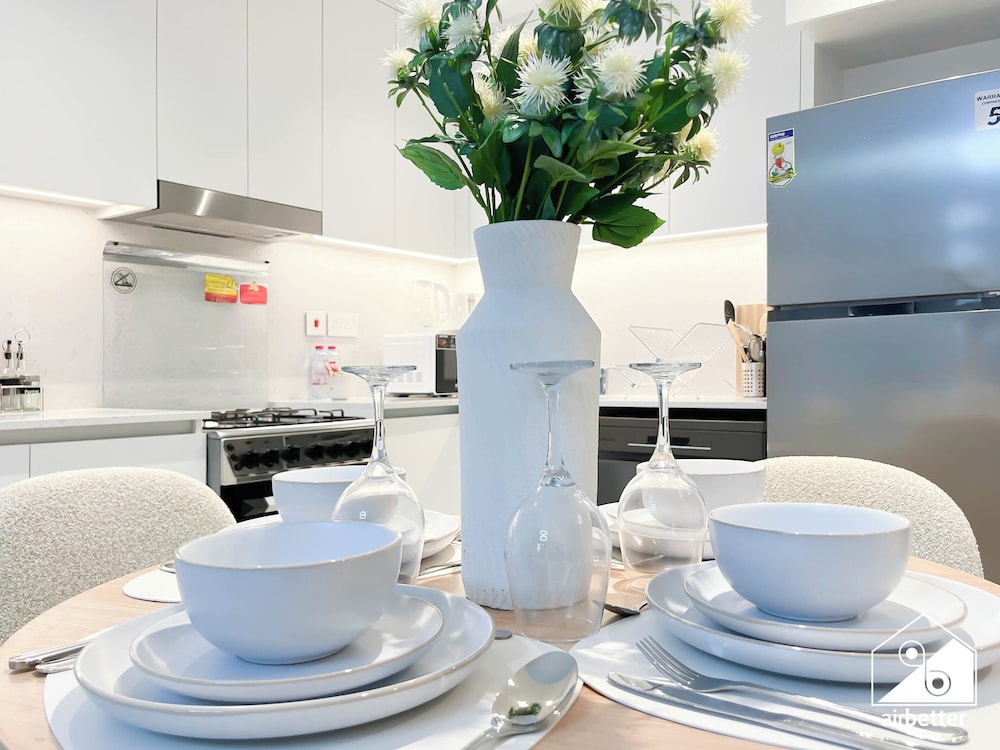 Luxury & Comfort 1B at Al Jadeel 2 Jumeirah Living