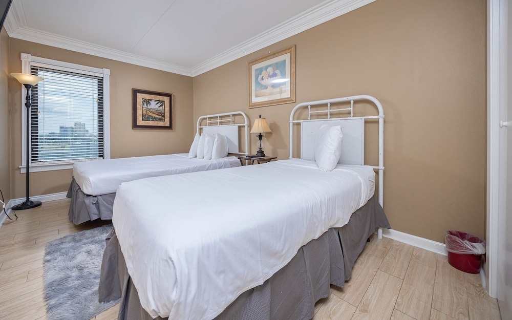 Island Winds East 501 3 Bedroom Condo