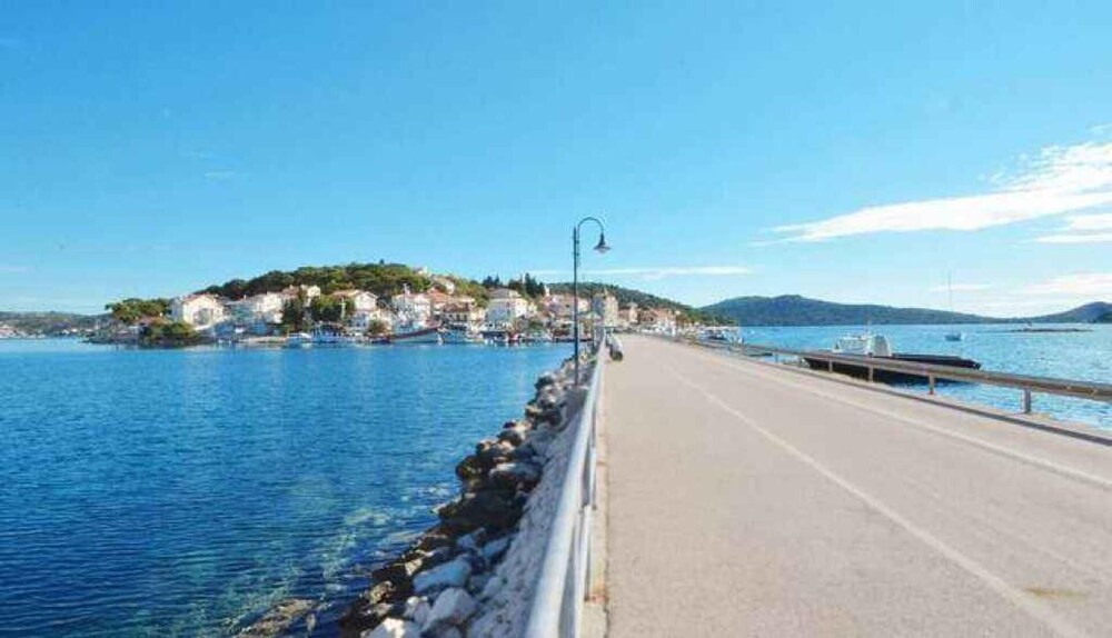 Beautiful 2-bedrooms Apartment in Rogoznica view 5