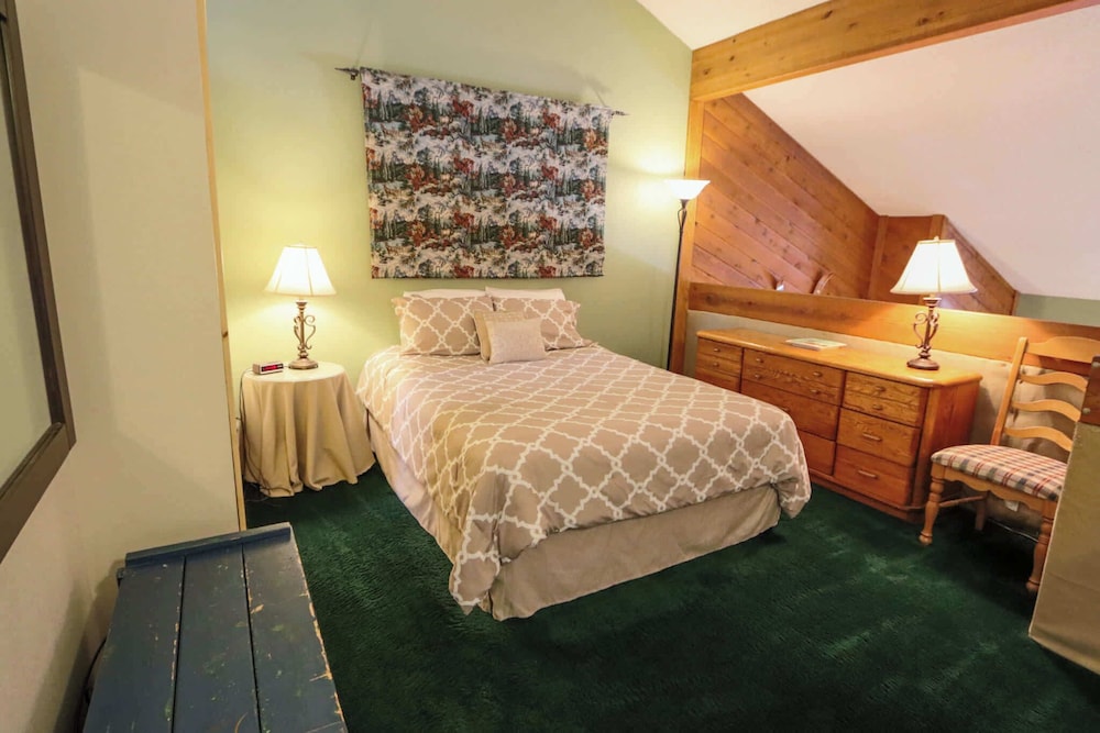 Family Fun Condo Stay for 6!